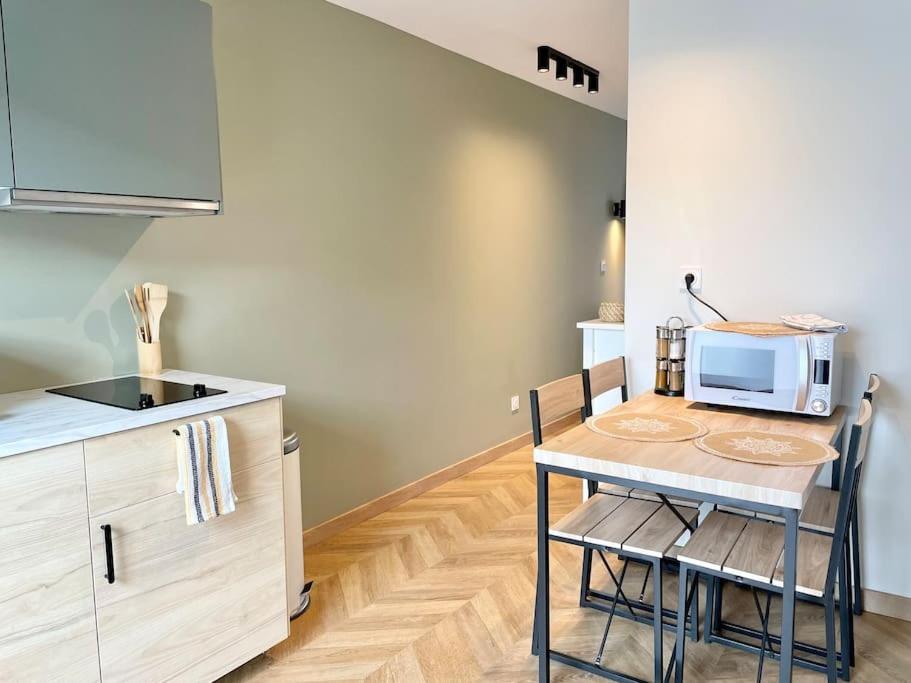 Apartamento Le Flachet - Climatisation - Wifi Villeurbanne Exterior foto