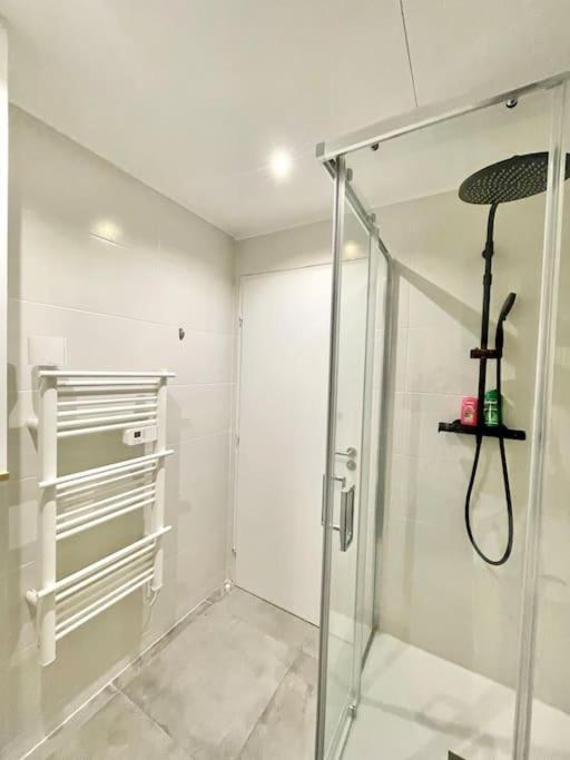 Apartamento Le Flachet - Climatisation - Wifi Villeurbanne Exterior foto